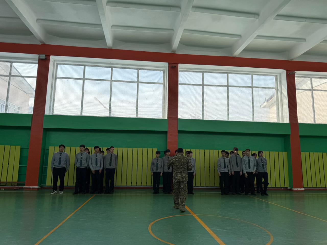 10-сыныптар арасында "Біз болашақ Отан қорғаушы жастармыз" атты әскери -спорттық эстафета жарысы өтті.