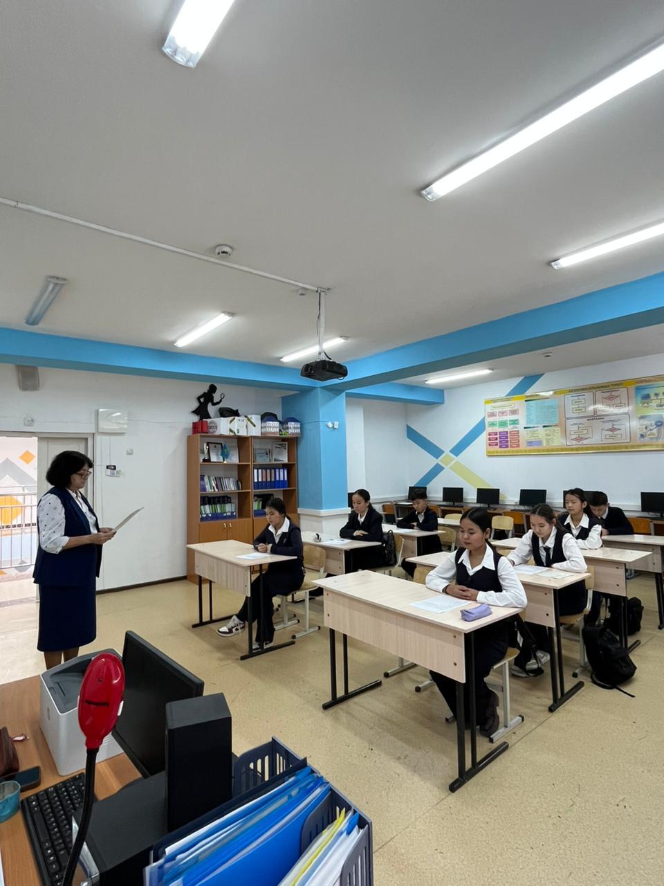 Қазақ тілі мен әдебиеті пәні бойынша 7-8 сынып оқушылары арасында Республикалық олимпиаданың мектепішілік кезеңі өткізілді.